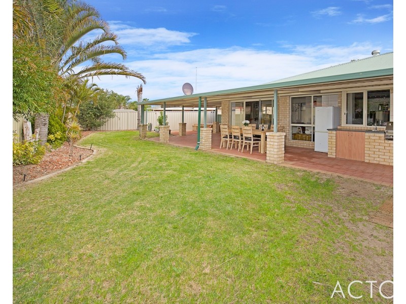 15 Sun Land Avenue, South Yunderup WA 6208