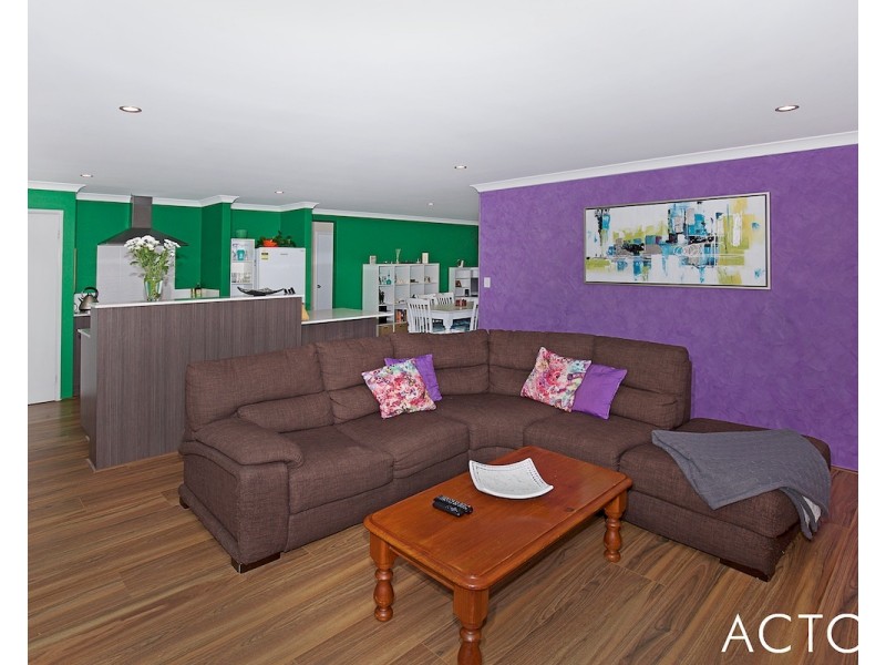 70 Brandeis Grove, Karnup WA 6176