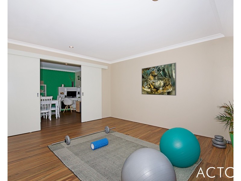 70 Brandeis Grove, Karnup WA 6176