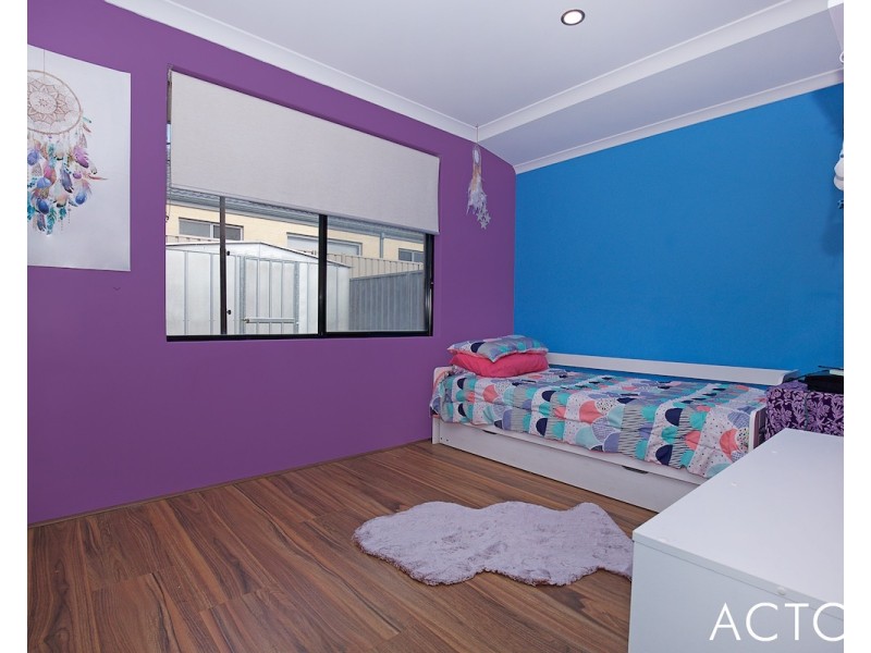 70 Brandeis Grove, Karnup WA 6176