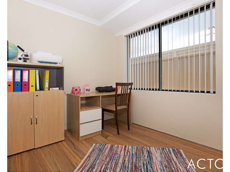 70 Brandeis Grove, Karnup WA 6176