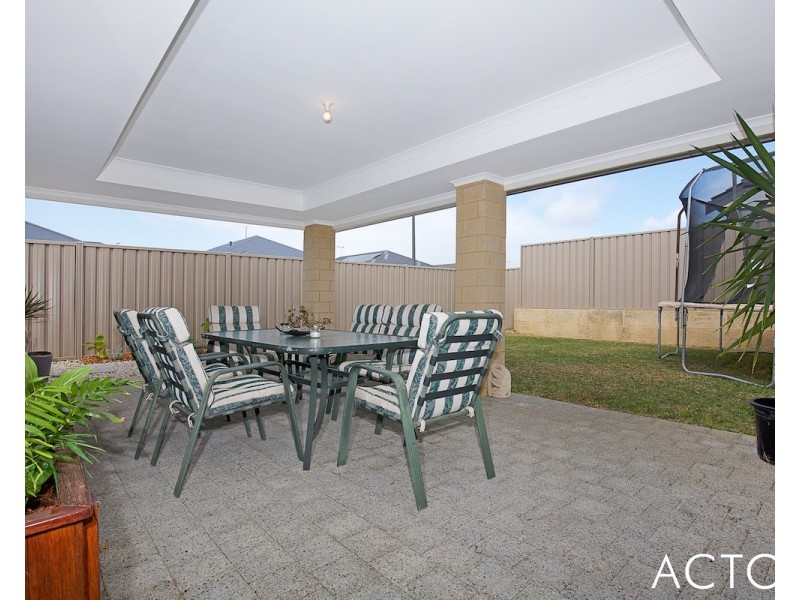 70 Brandeis Grove, Karnup WA 6176