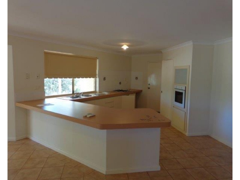 14 Holmes Road, Lake Clifton WA 6215