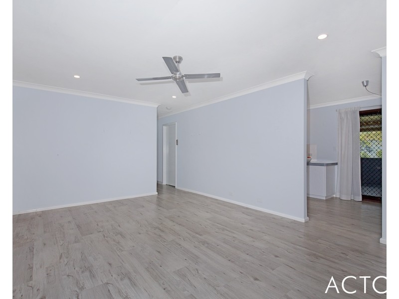 2/30 McLarty Road, Halls Head WA 6210