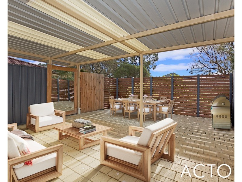 2/30 McLarty Road, Halls Head WA 6210