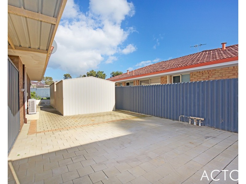 2/30 McLarty Road, Halls Head WA 6210