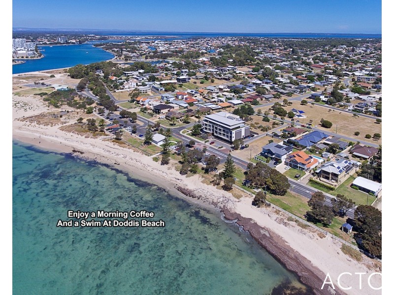 2/30 McLarty Road, Halls Head WA 6210