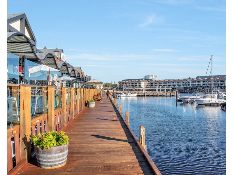 3/1 Barracks Lane, Mandurah WA 6210