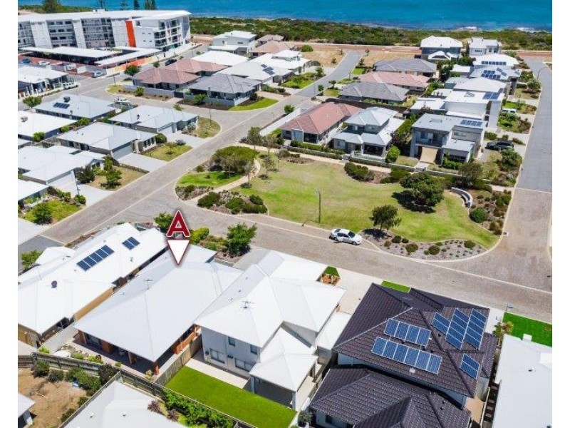 4 Cruentas Way, Halls Head WA 6210