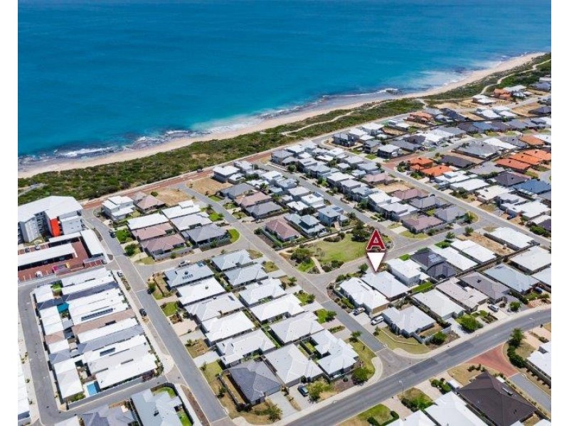 4 Cruentas Way, Halls Head WA 6210