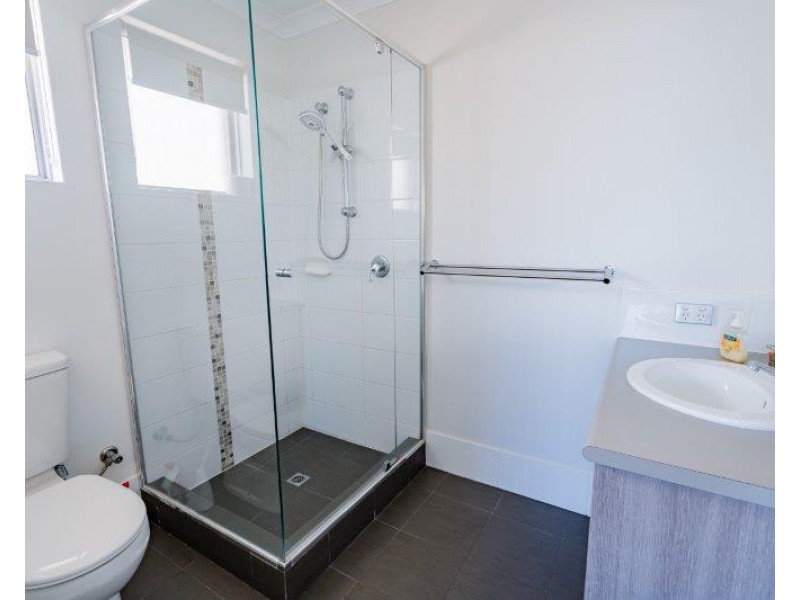 4 Cruentas Way, Halls Head WA 6210