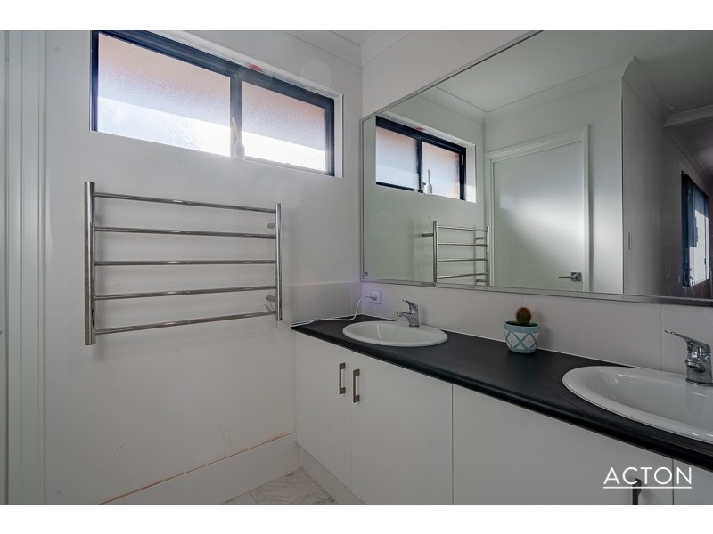 21 Wentworth Heights, Meadow Springs WA 6210