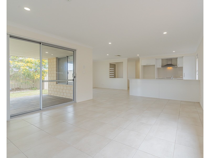 23 Hokitika Drive, Dudley Park WA 6210