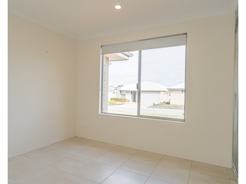 23 Hokitika Drive, Dudley Park WA 6210