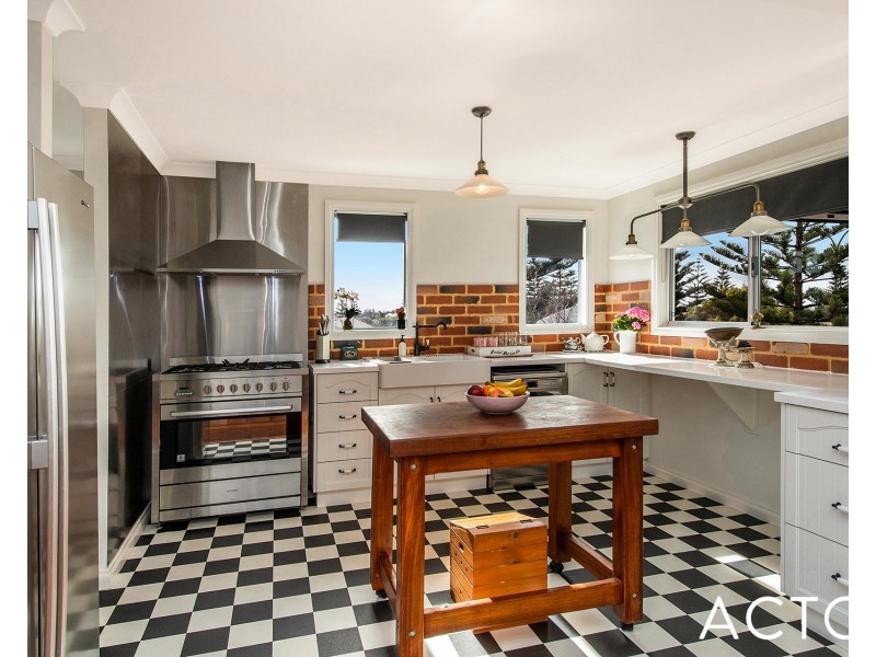 20 Devonshire Retreat, Falcon WA 6210