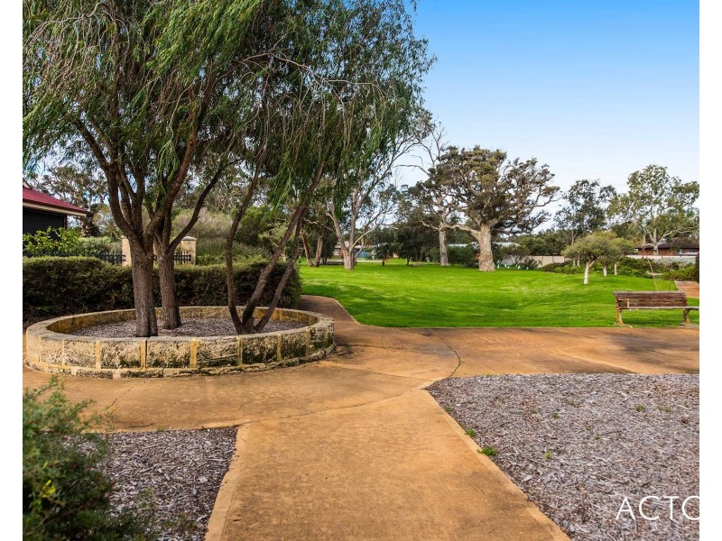 27 Coopers Mill Way, Ravenswood WA 6208