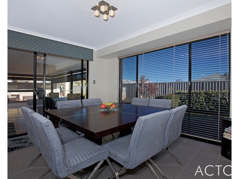 2 Bremer Way, South Yunderup WA 6208