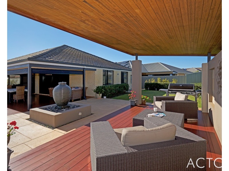 2 Bremer Way, South Yunderup WA 6208