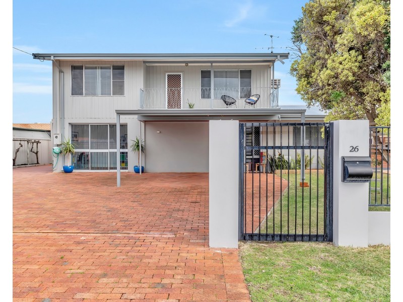 26 Clytie Road, Silver Sands WA 6210
