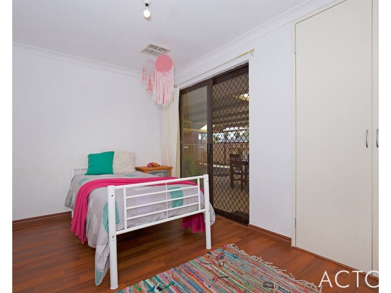 48 Mahogany Drive, Halls Head WA 6210
