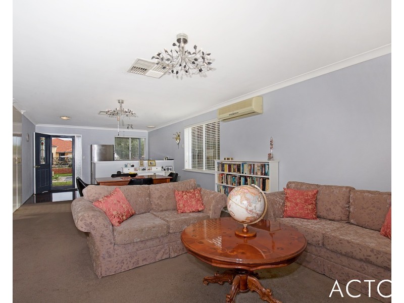 12 Foreshore Cove, South Yunderup WA 6208