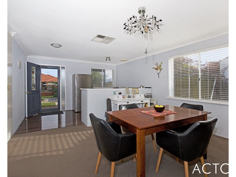 12 Foreshore Cove, South Yunderup WA 6208