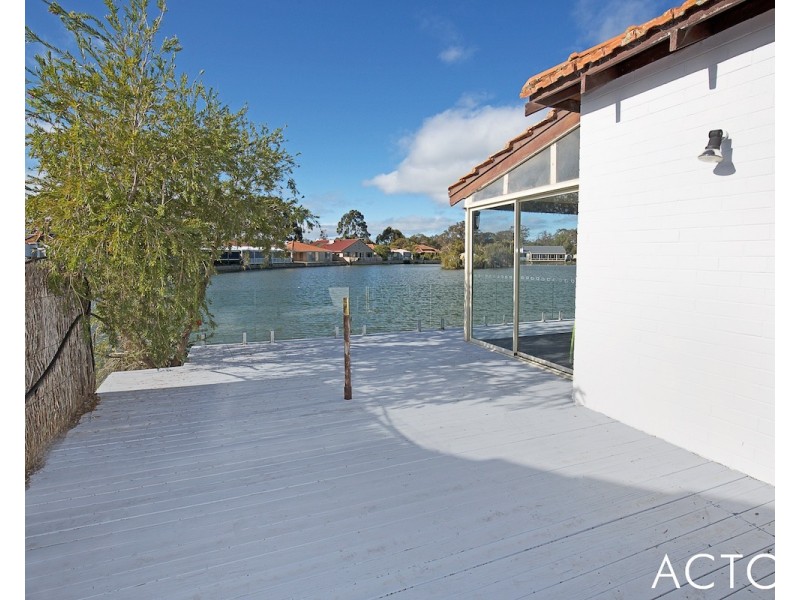 12 Foreshore Cove, South Yunderup WA 6208