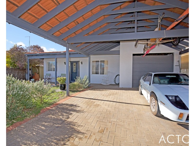 12 Foreshore Cove, South Yunderup WA 6208