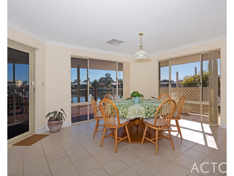 27 Moyup Way, South Yunderup WA 6208