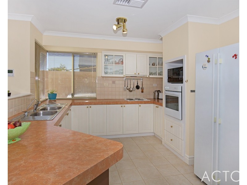 27 Moyup Way, South Yunderup WA 6208