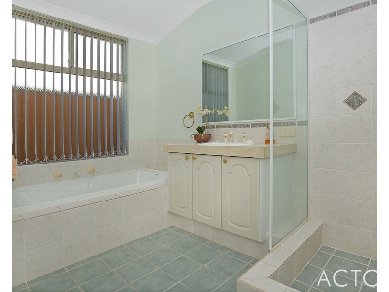 27 Moyup Way, South Yunderup WA 6208