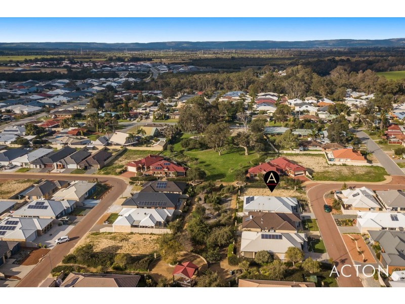 14 Gibbs Circuit, Ravenswood WA 6208