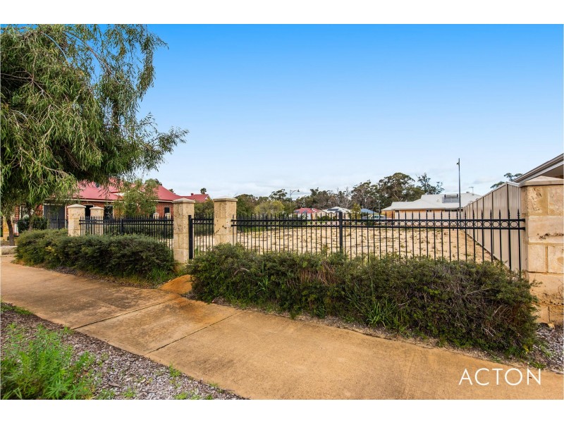 14 Gibbs Circuit, Ravenswood WA 6208