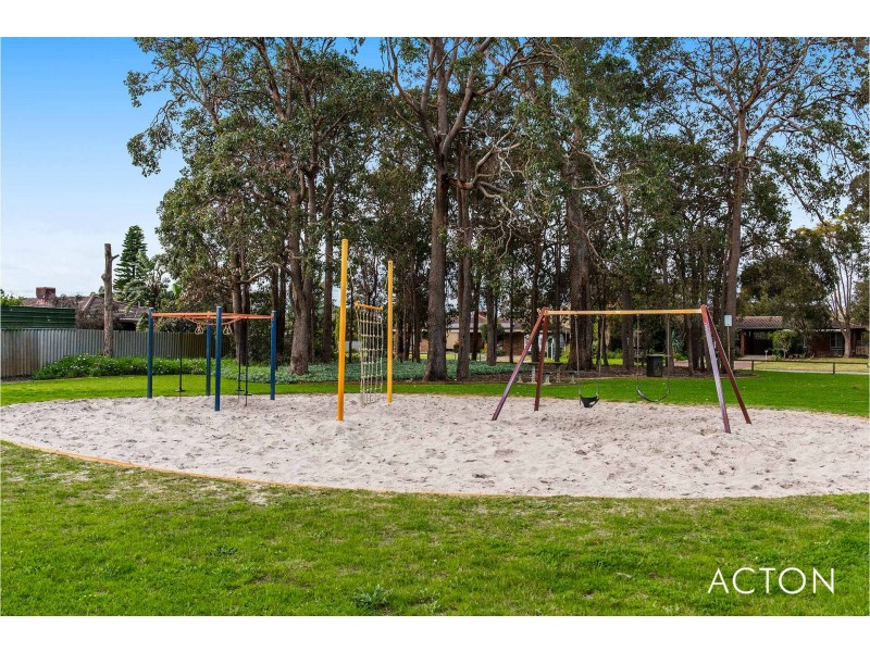 14 Gibbs Circuit, Ravenswood WA 6208