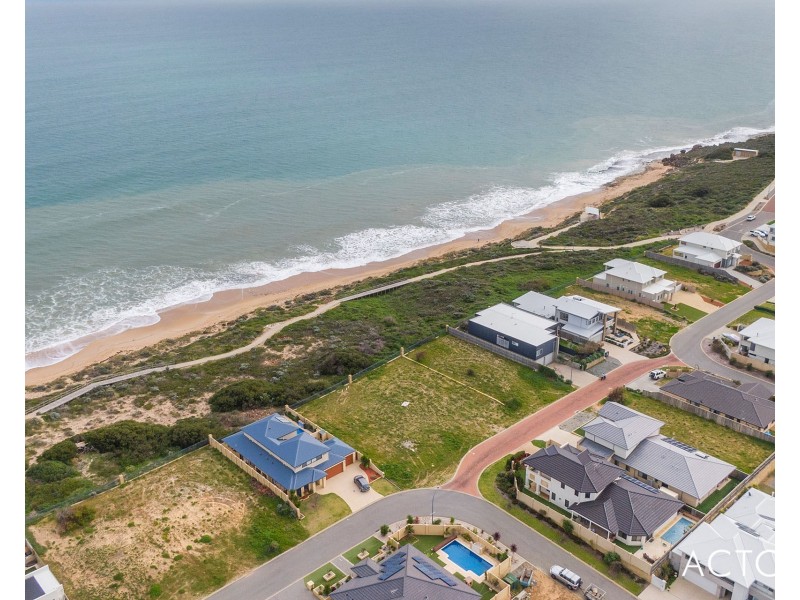 1 Cuprea View, Halls Head WA 6210