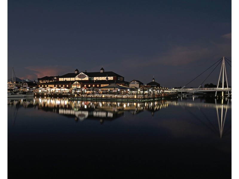 1 Cuprea View, Halls Head WA 6210