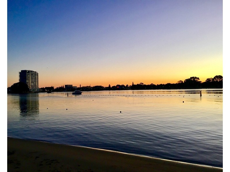 1 Cuprea View, Halls Head WA 6210