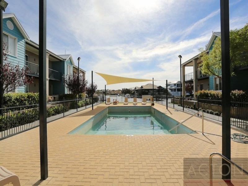 29/20 Apollo Place, Halls Head WA 6210