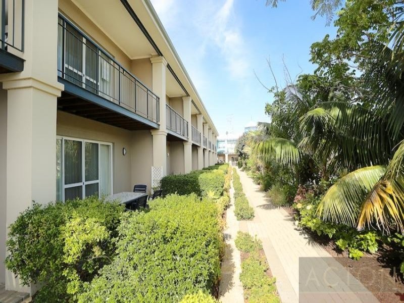 29/20 Apollo Place, Halls Head WA 6210