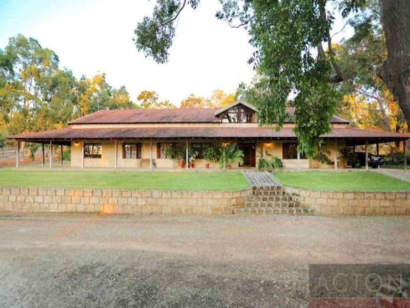 6 White Hill Road, Bouvard WA 6211