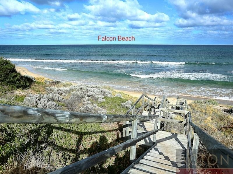 11 Sandra Street, Falcon WA 6210