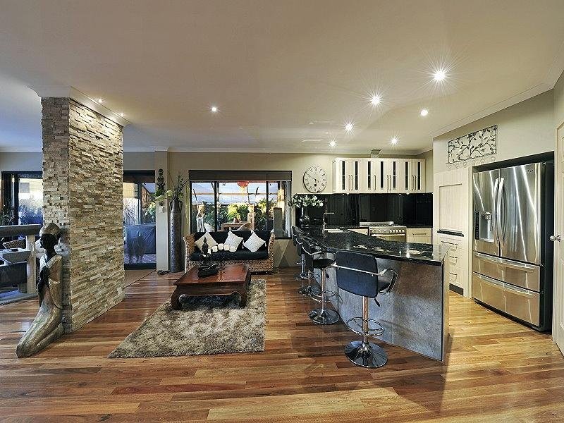 12 Lilly Pilly Lookout, Halls Head WA 6210