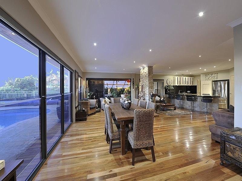 12 Lilly Pilly Lookout, Halls Head WA 6210