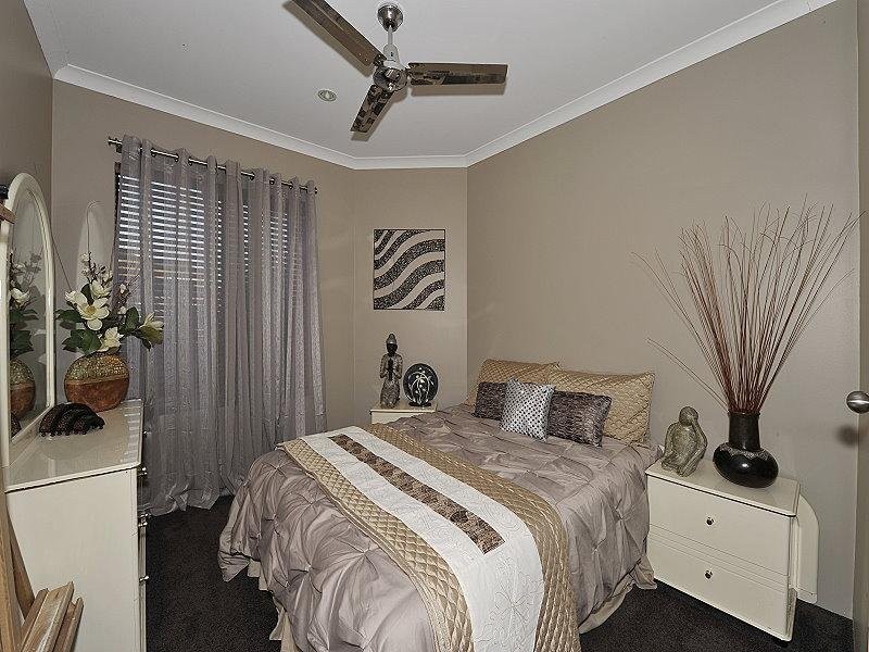 12 Lilly Pilly Lookout, Halls Head WA 6210