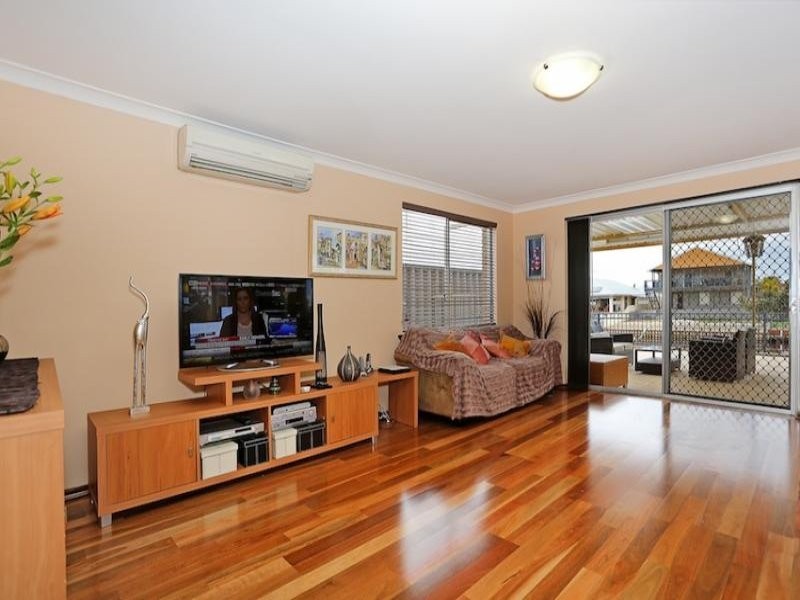 63 Allambi Way, South Yunderup WA 6208