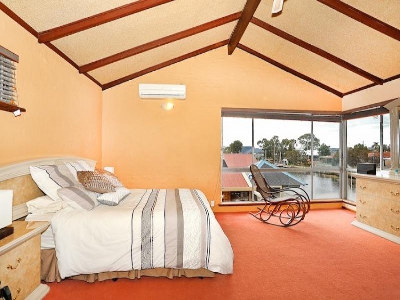 63 Allambi Way, South Yunderup WA 6208