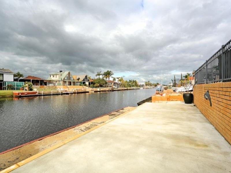 63 Allambi Way, South Yunderup WA 6208