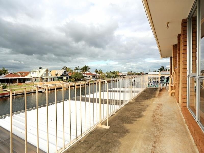 63 Allambi Way, South Yunderup WA 6208