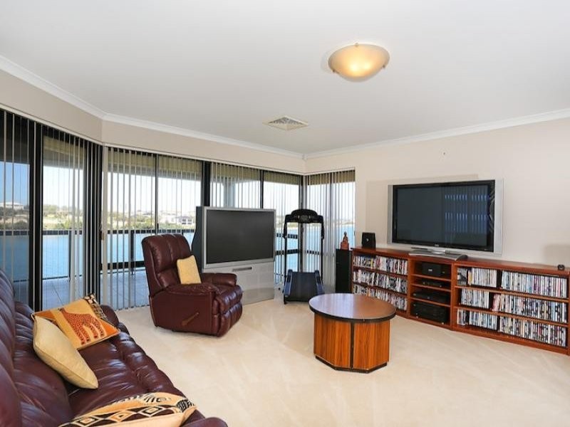 25 Captain Court, Mandurah WA 6210