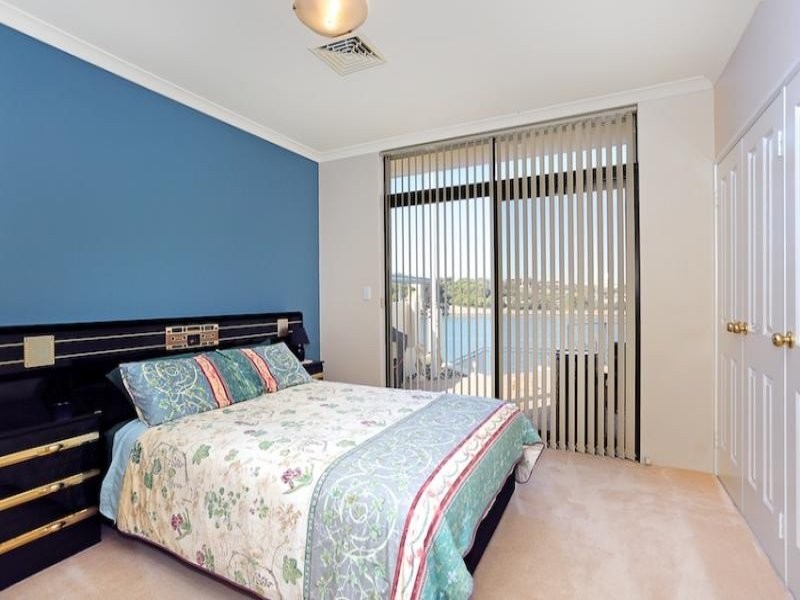 25 Captain Court, Mandurah WA 6210